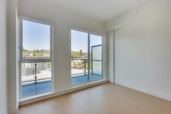 663 422 East 3rd Street, North Vancouver For Sale - image 12