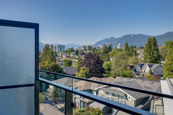 663 422 East 3rd Street, North Vancouver For Sale - image 14