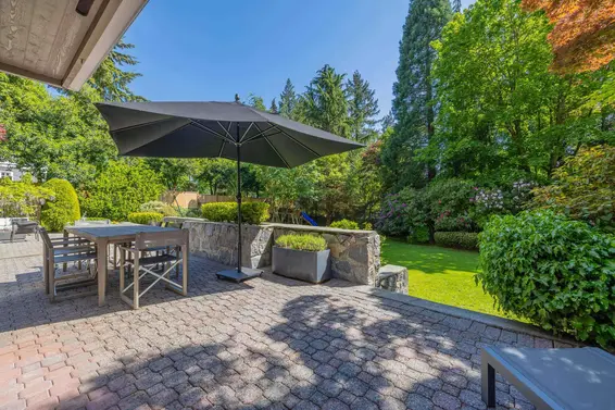 2992 Rosebery Avenue, West Vancouver For Sale - image 34