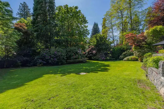 2992 Rosebery Avenue, West Vancouver For Sale - image 35