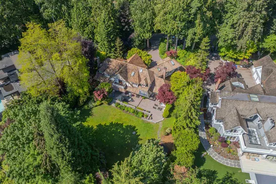 2992 Rosebery Avenue, West Vancouver For Sale - image 40