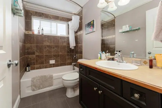 331 West 14th Street, North Vancouver For Sale - image 19