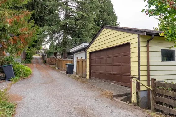 234 West St. James Road, North Vancouver For Sale - image 15