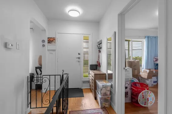 234 West St. James Road, North Vancouver For Sale - image 25