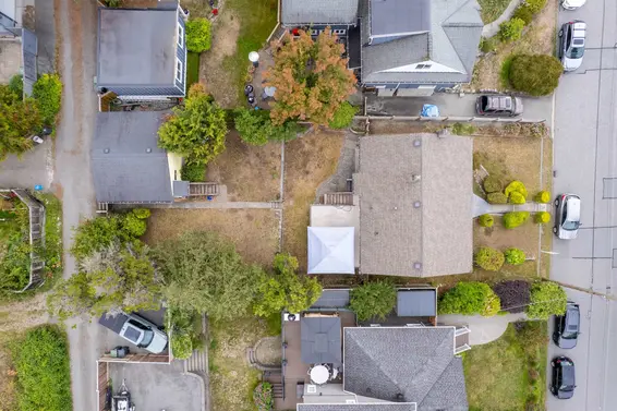 234 West St. James Road, North Vancouver For Sale - image 34