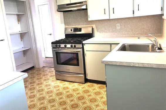 234 West St. James Road, North Vancouver For Sale - image 5