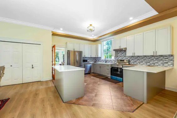 2060 Cortell Street, North Vancouver For Sale - image 10