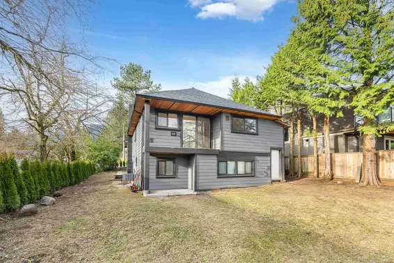 293 West Windsor Road, North Vancouver For Sale - image 3