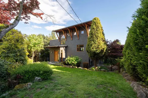 2436 Mathers Avenue, West Vancouver For Sale - image 2