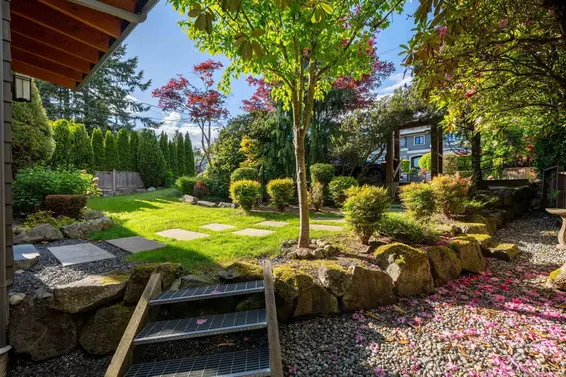 2436 Mathers Avenue, West Vancouver For Sale - image 39
