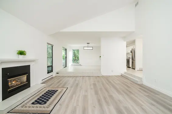 2212 Windridge Drive, North Vancouver
