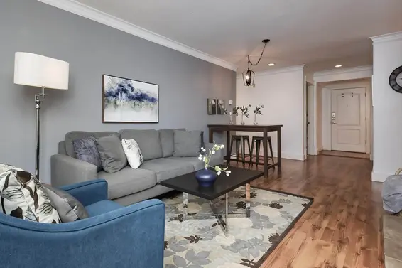203 1523 Bowser Avenue, North Vancouver For Sale - image 2
