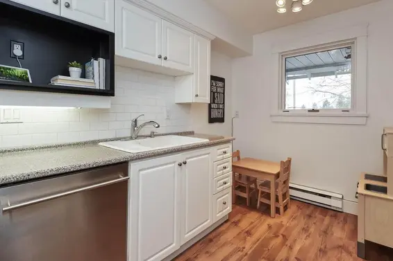203 1523 Bowser Avenue, North Vancouver For Sale - image 7
