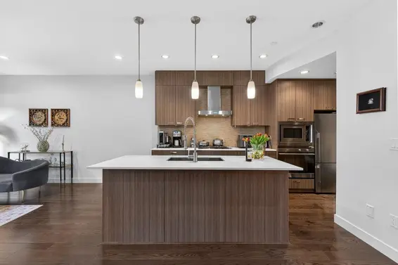 621 14th Street Street, West Vancouver For Sale - image 3