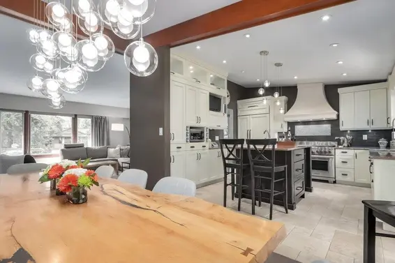 578 East Carisbrooke Road, North Vancouver For Sale - image 11