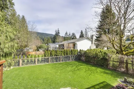 578 East Carisbrooke Road, North Vancouver For Sale - image 21