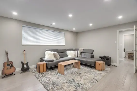 578 East Carisbrooke Road, North Vancouver For Sale - image 23