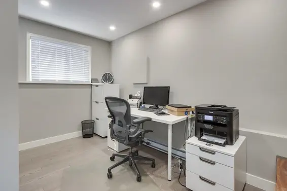 578 East Carisbrooke Road, North Vancouver For Sale - image 24