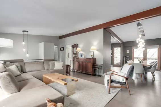 578 East Carisbrooke Road, North Vancouver For Sale - image 4