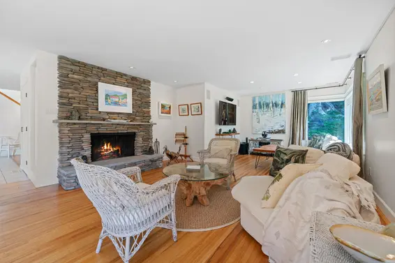 5475 Greenleaf Road, West Vancouver For Sale - image 12