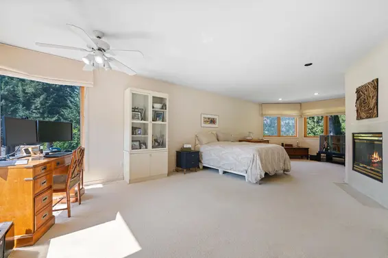 5475 Greenleaf Road, West Vancouver For Sale - image 22