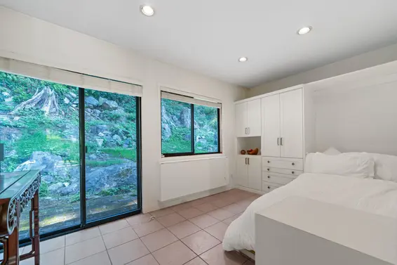 5475 Greenleaf Road, West Vancouver For Sale - image 31