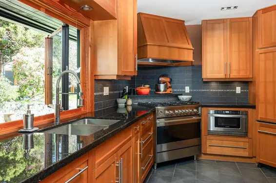 1374 East 15th Street, North Vancouver For Sale - image 23