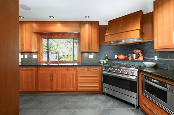 1374 East 15th Street, North Vancouver For Sale - image 25