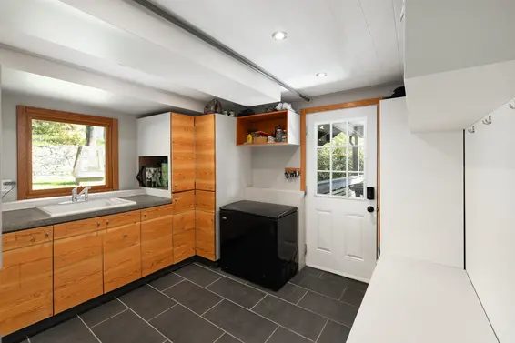 1374 East 15th Street, North Vancouver For Sale - image 38