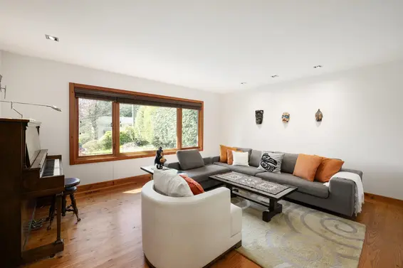 1374 East 15th Street, North Vancouver For Sale - image 5