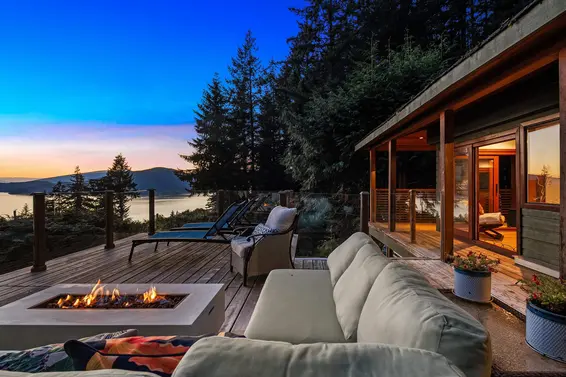 505 Upper Bayview Road, Lions Bay For Sale - image 1