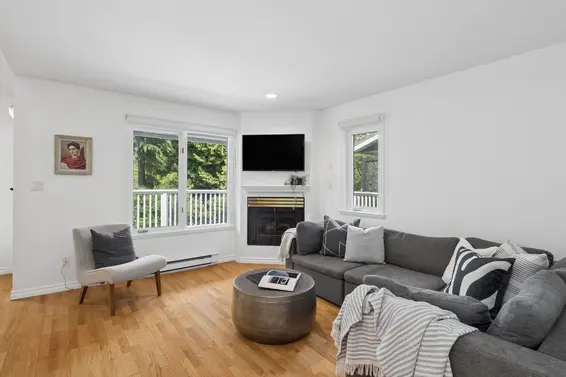 207 1518 Bowser Avenue, North Vancouver For Sale - image 10