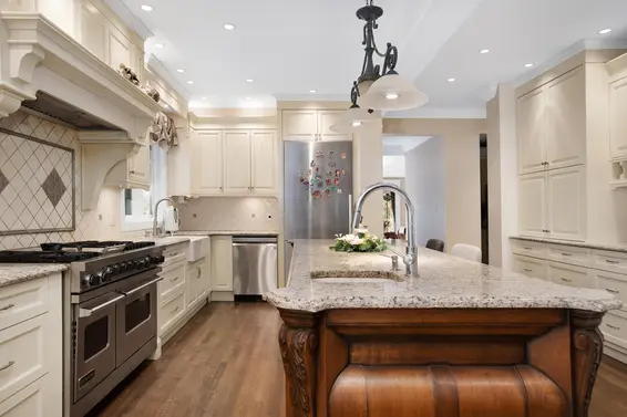 2060 Gisby Street, West Vancouver For Sale - image 11