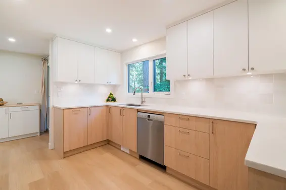 1139 Heritage Boulevard, North Vancouver For Sale - image 13