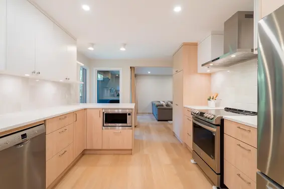 1139 Heritage Boulevard, North Vancouver For Sale - image 14