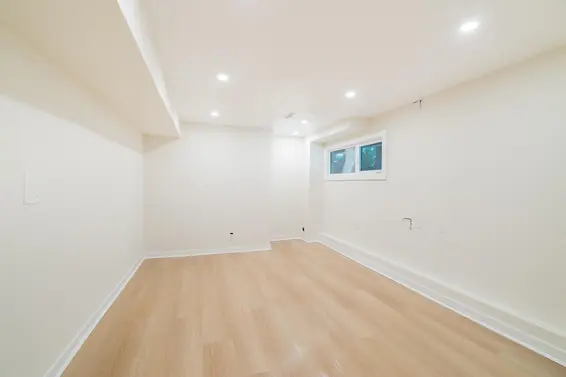 1139 Heritage Boulevard, North Vancouver For Sale - image 35