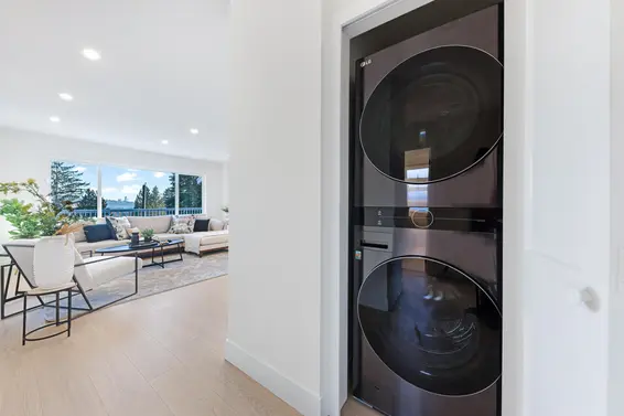 1225 Cloverley Street, North Vancouver For Sale - image 12