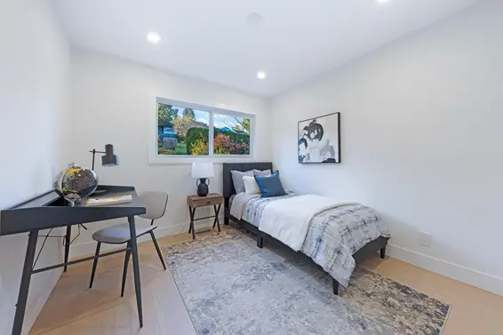 1225 Cloverley Street, North Vancouver For Sale - image 13