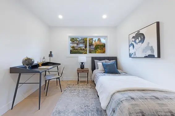 1225 Cloverley Street, North Vancouver For Sale - image 14