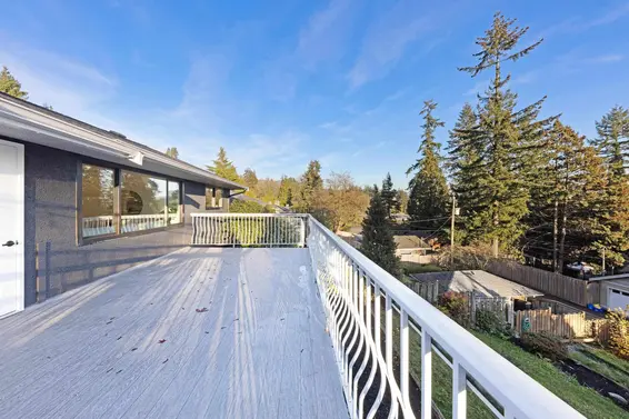 1225 Cloverley Street, North Vancouver For Sale - image 19