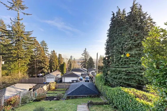 1225 Cloverley Street, North Vancouver For Sale - image 39