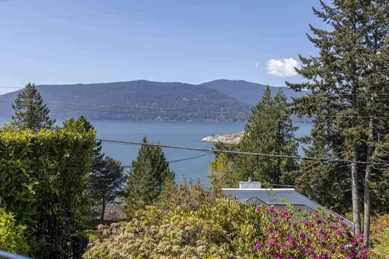 6248 Wellington Avenue, West Vancouver For Sale - image 14