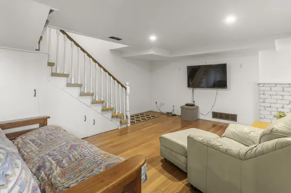 6248 Wellington Avenue, West Vancouver For Sale - image 26