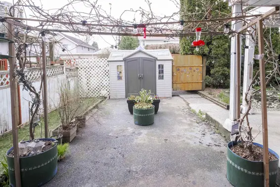 1709 Tatlow Avenue, North Vancouver For Sale - image 23