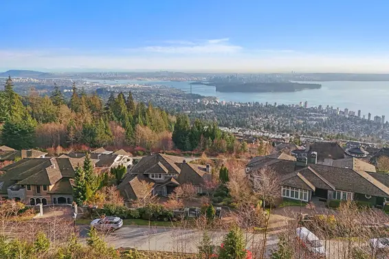 2345 Kadlec Court, West Vancouver For Sale - image 19