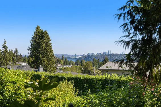 2234 Ottawa Avenue, West Vancouver For Sale - image 12