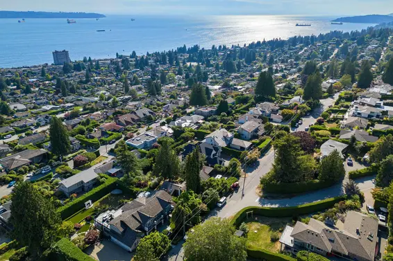 2234 Ottawa Avenue, West Vancouver For Sale - image 24