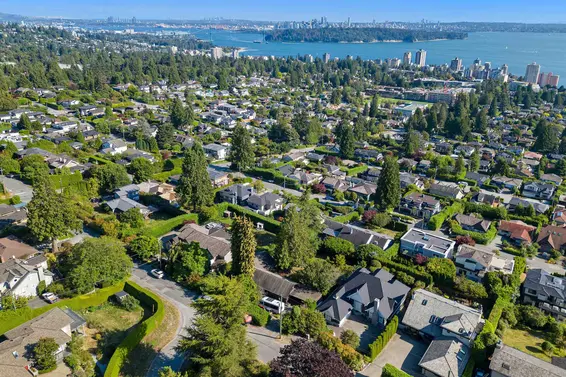 2234 Ottawa Avenue, West Vancouver For Sale - image 25
