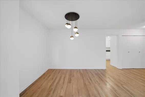 406 1340 Duchess Avenue, West Vancouver For Sale - image 4