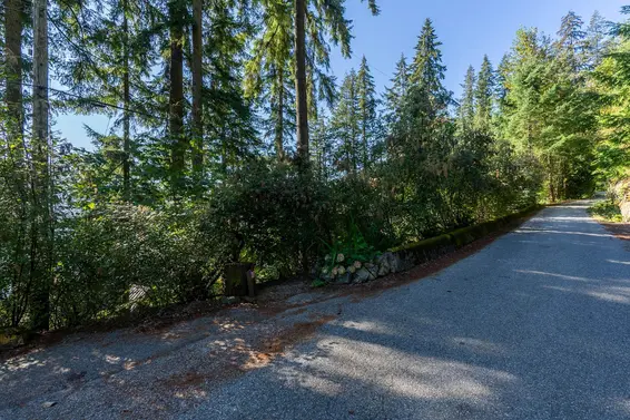 316 Sasamat Lane, North Vancouver For Sale - image 17